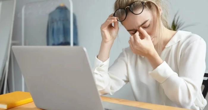 5 Latihan Mata Sederhana untuk Mengurangi Mata Lelah di Kantor